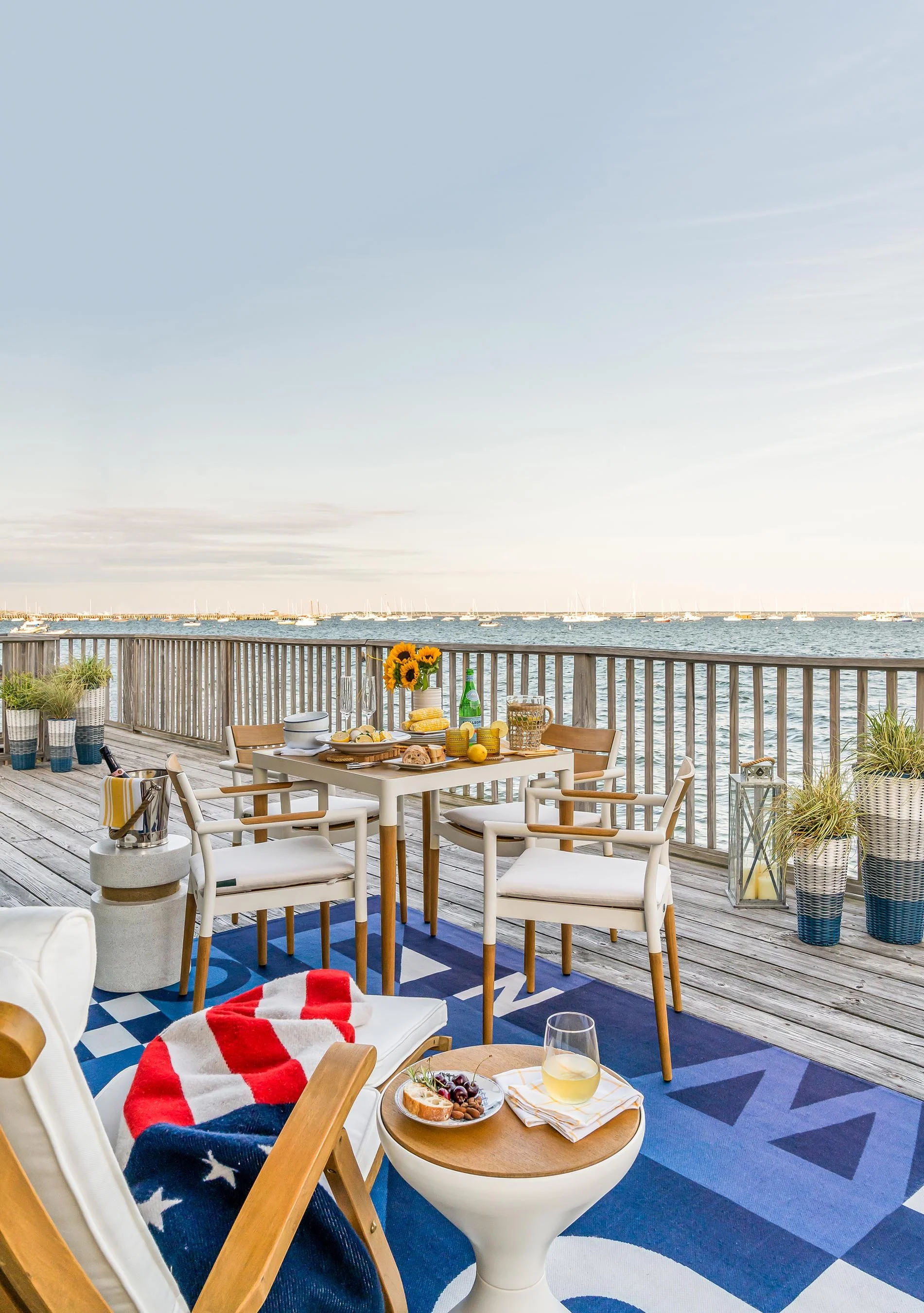 Modern-design-ptown-pied-a-terre-patio-furniture-interiors-Trevor-Fulmer.jpg