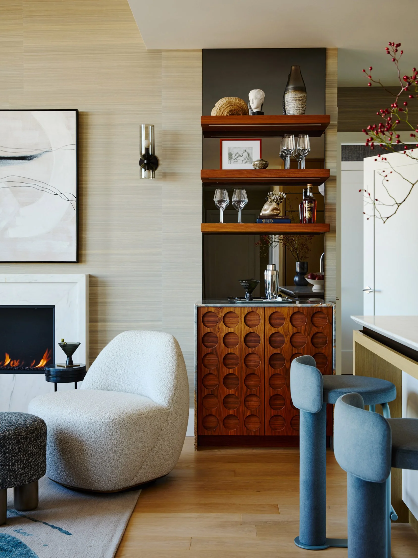 Skyline_sophistication_living_room_bar_interior_design_trevor_fulmer.jpg