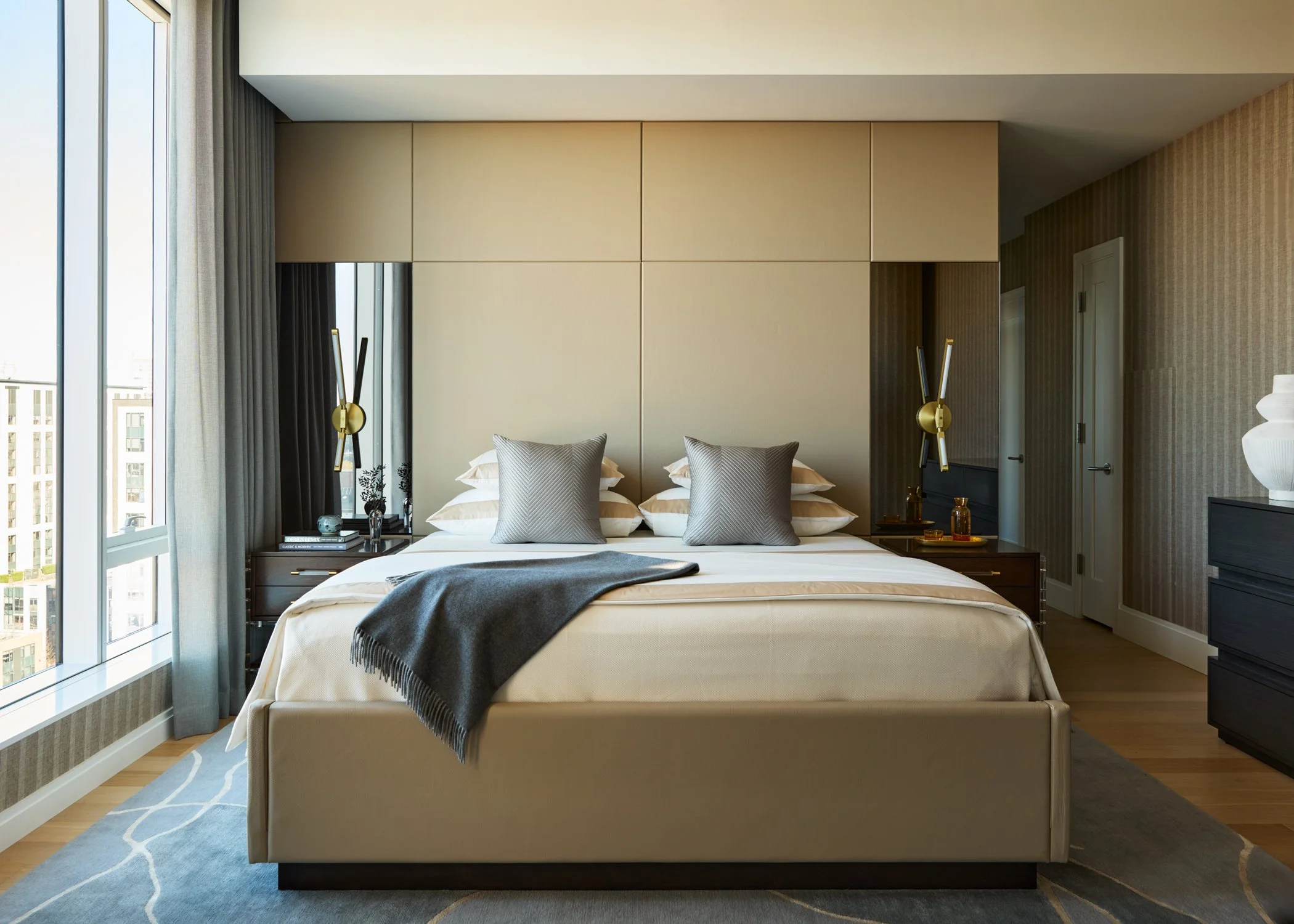 Skyline_sophistication_primary_bedroom_interior_design_trevor_fulmer_luxury_interior_boston.jpg