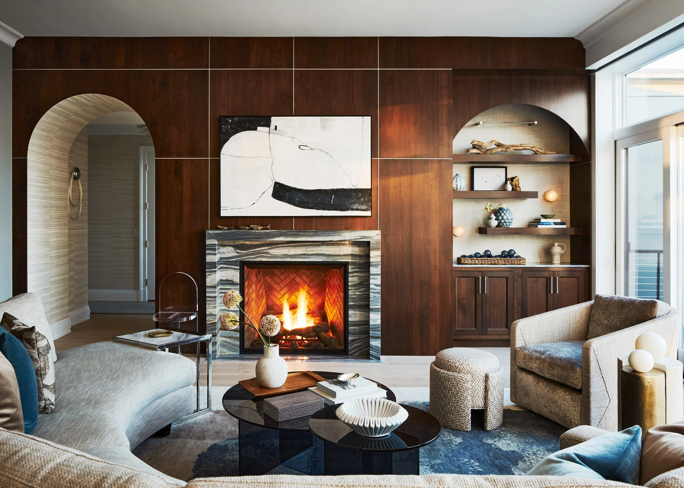 nautical_noir_living_room_fireplace_wood_paneling_modern_coastal_luxury_seaside_boston_custom_furniture_interior_design_trevor_fulmer_boston_luxury_interiors.jpg