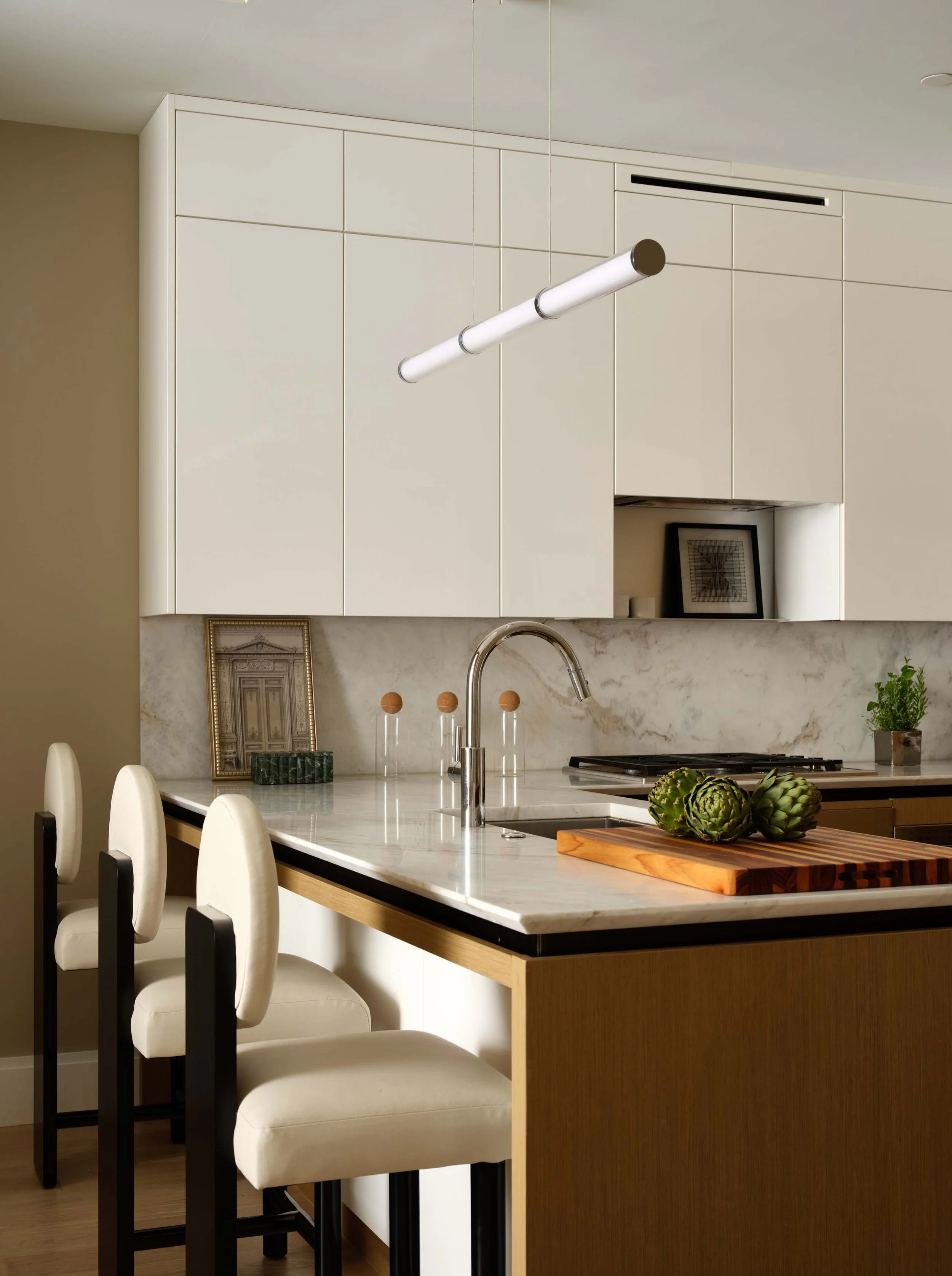 post-modern-naturals-interior-custom-carpentry-wood-slats-green-furniture-kitchen-cabinets-trevor-fulmer_boston_penthouse.jpg
