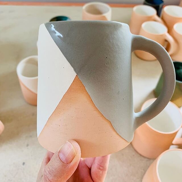 Let the glaze begin! 
#colour #glaze #dipping #doubledip #mix #mug #experiment #isolationcreation #studio #madeinsa #shoplocal #buylocal #australianceramics #wheelthrown #potteryofinstagram #madebyhand #handmade #handmadeceramics #