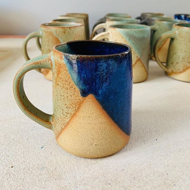 The ones that didn&rsquo;t fit in my last post.

#ceramics #keramik #mugs #colour #potteryofinstagram #isolationcreation #art #localartist