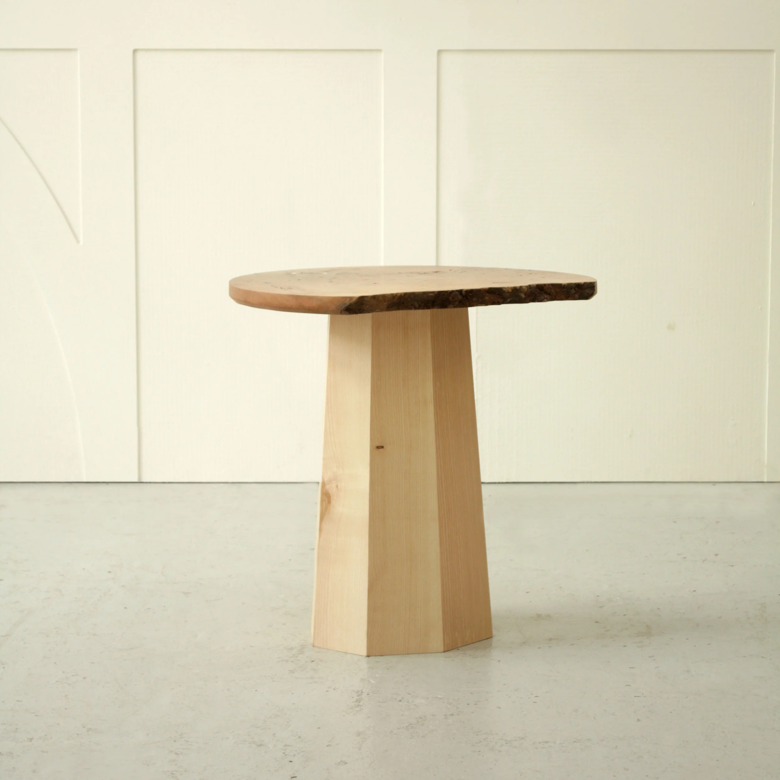 SebastianCox_Editions_Pedestal_bedsides2.jpg