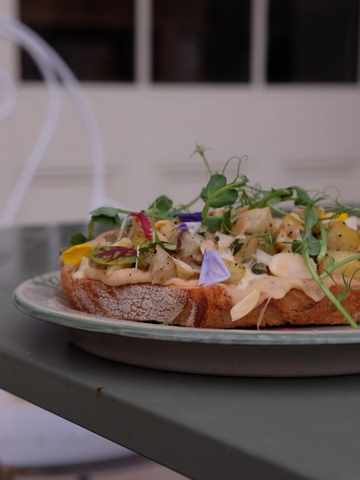 New week // new sourdough toppings 
.
.
Gochujang and roast tomato beans, Orkney smoked cheddar, crispy onions and fresh herbs.

Roasted Jerusalem artichoke, creamy lemon and caper sauce, roast garlic puree, pickled fennel and toasted almonds