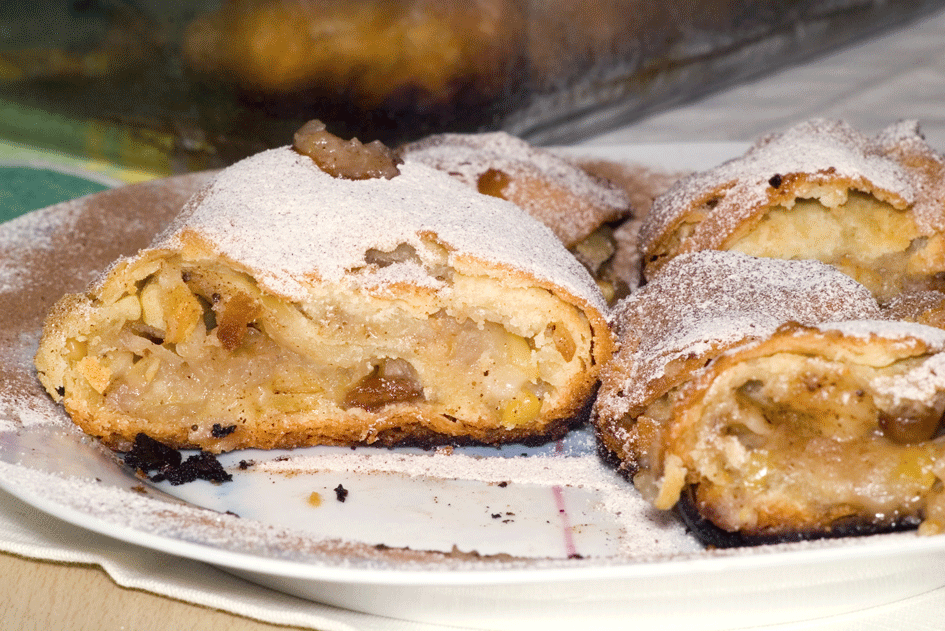 A_AppleStrudel_web.gif