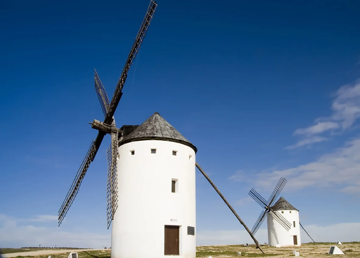 ES_LaMancha_MedWindmillsmed.jpg