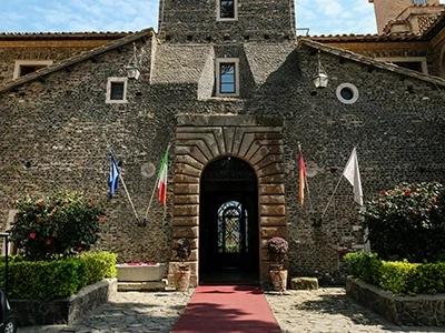 iN ITALY: Royal stay in Rome