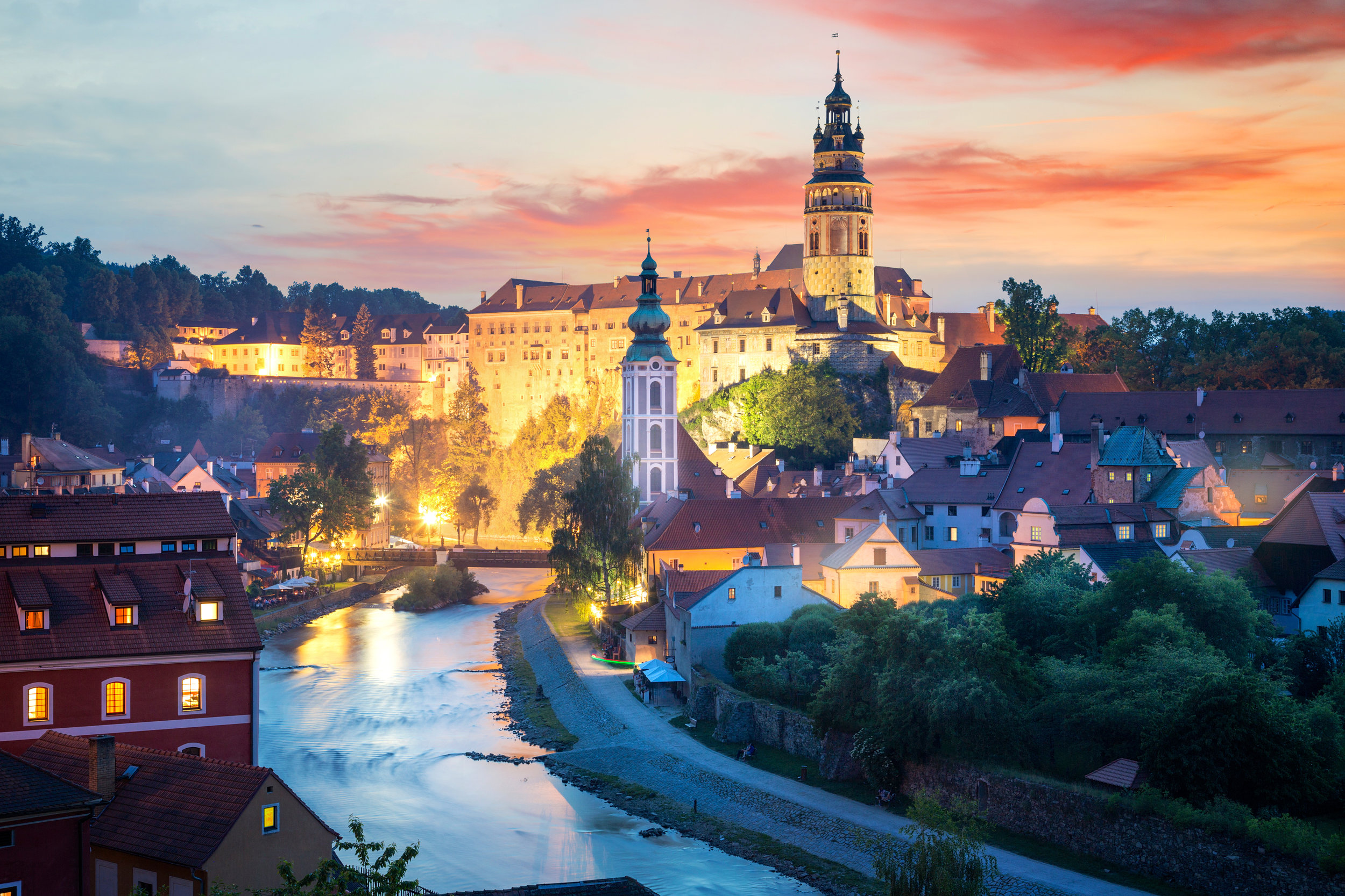 CR_CeksyKrumlov_Night_Adobe.jpeg