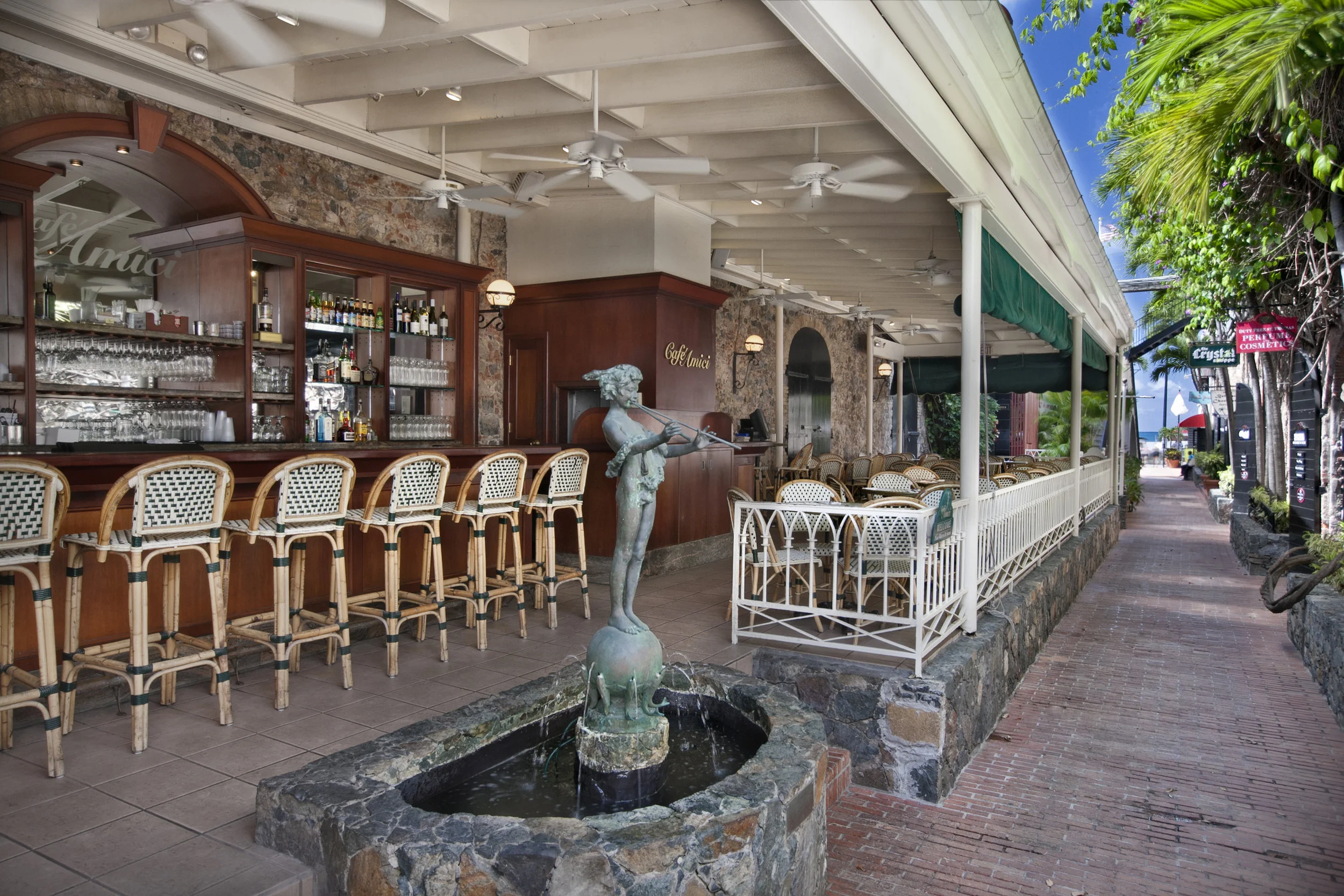 Cafe Amici .jpg