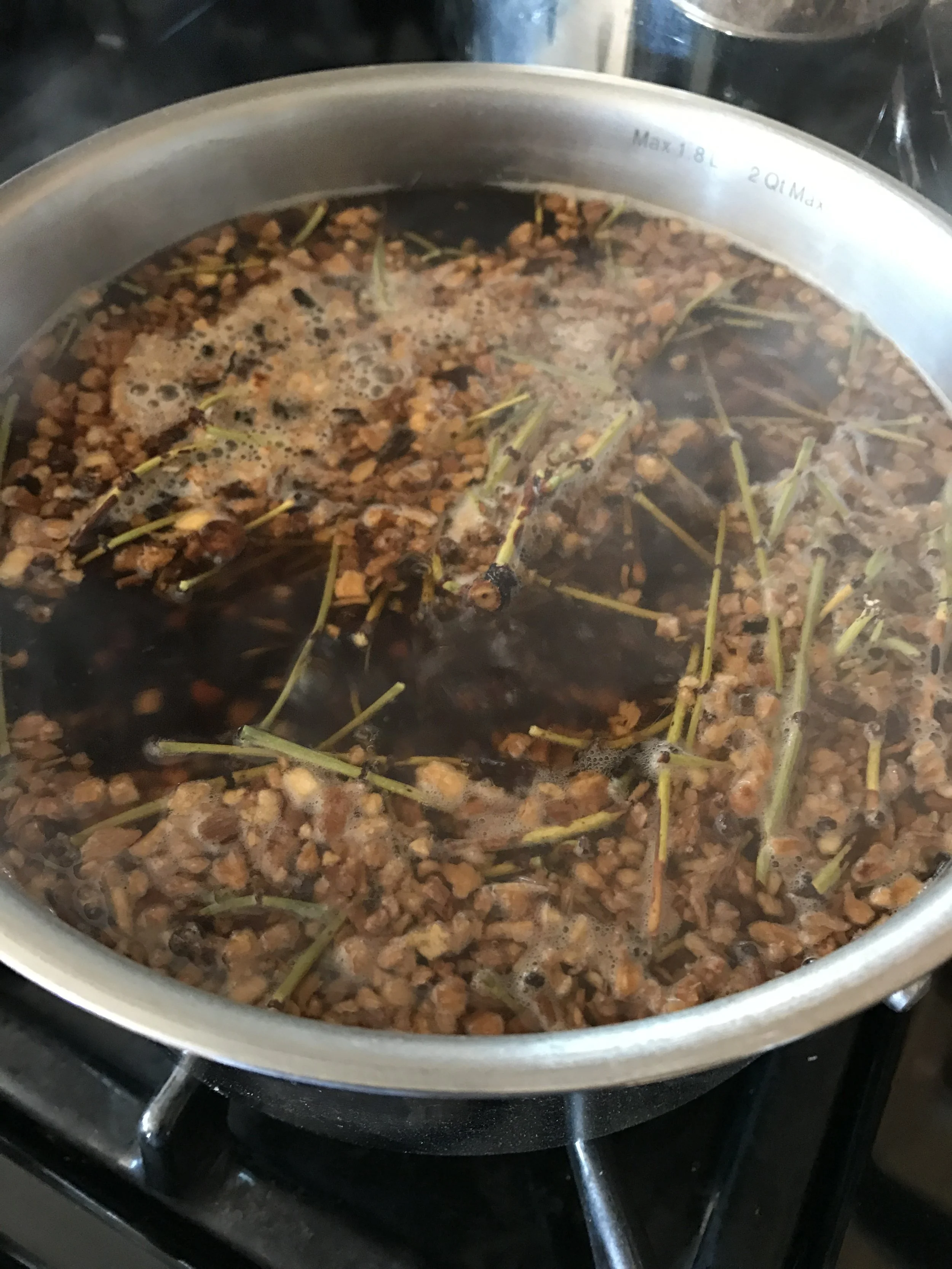 Here they are, simmering away. They made the house smell delicious! It's the Ginger--it always smells and tastes so great!