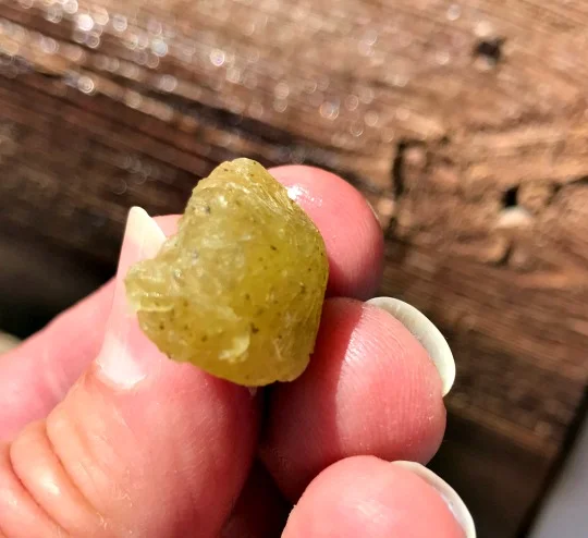 Here's a little blob of soap. See how it is translucent and I can mold it---it's waxy, kind of like slightly melted candle wax. Now, for the ZAP test!