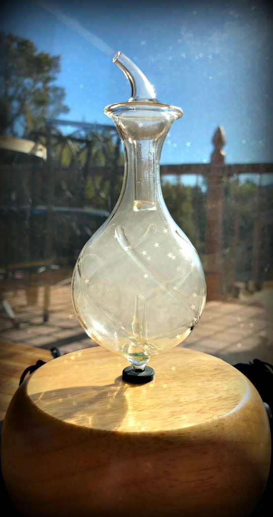 Okay---Okay---Tiny stars don't really shoot out of it, but this is how I feel about this incredible diffuser! Can you tell I love nebulizers best?