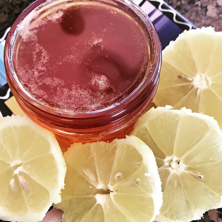 Lemon infused honey is very effective for soothing sore throats. Find out how to make it !
