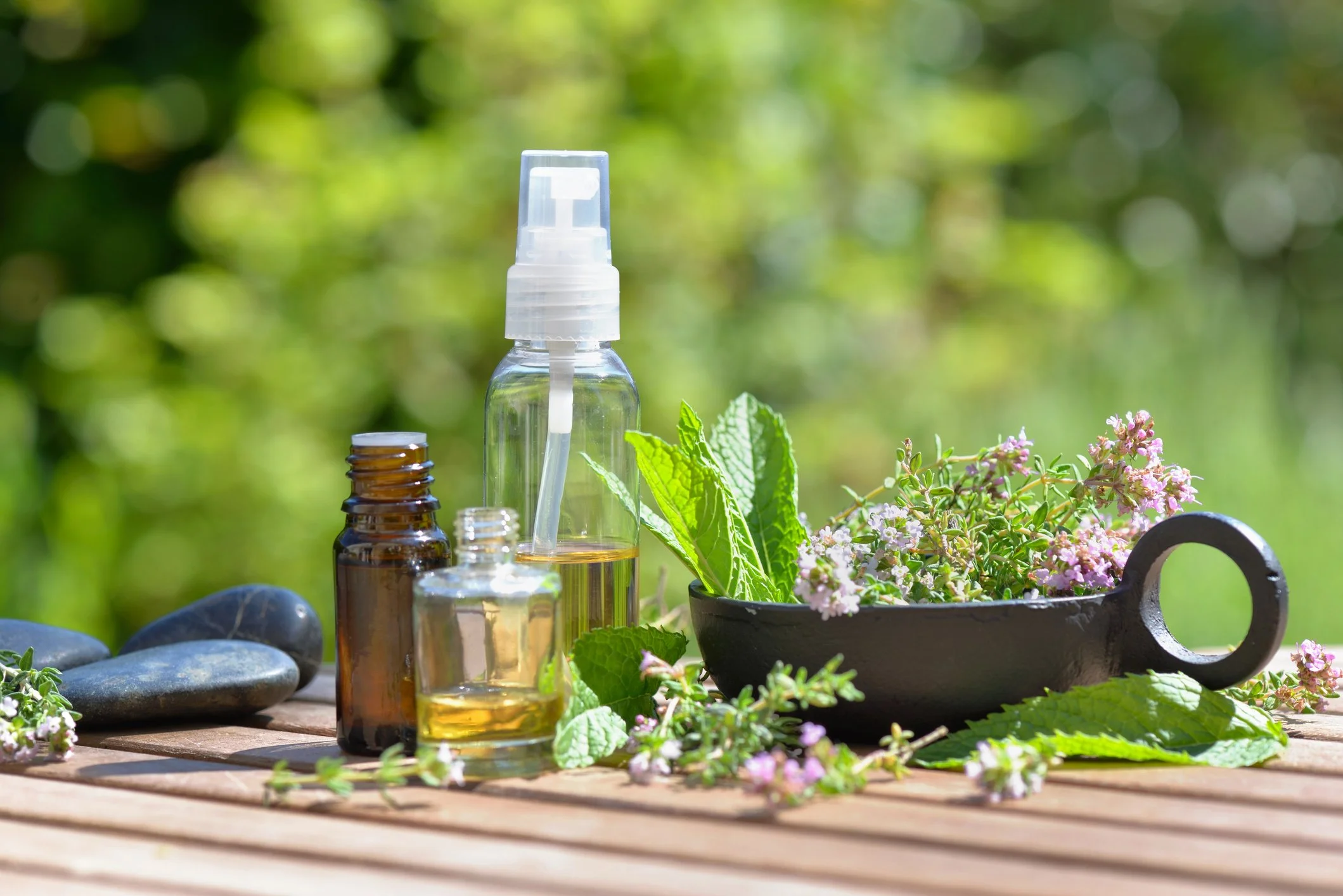 Essential Oils and Diffuser Blends to Use This Fall for Health and a Cozy Home