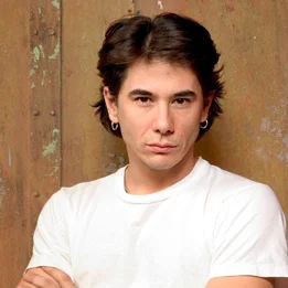 JamesDuval_Vespa_2075134_400.jpg