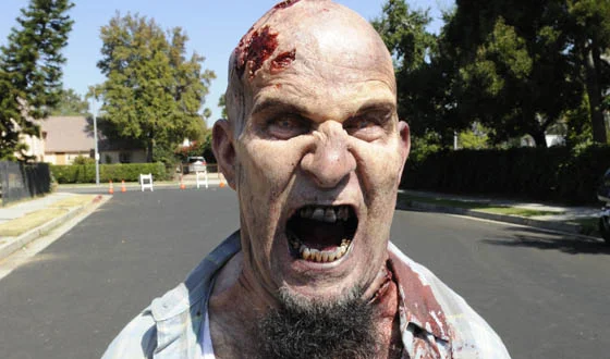 TWD-Webisodes-Scott-Ian-560.jpeg