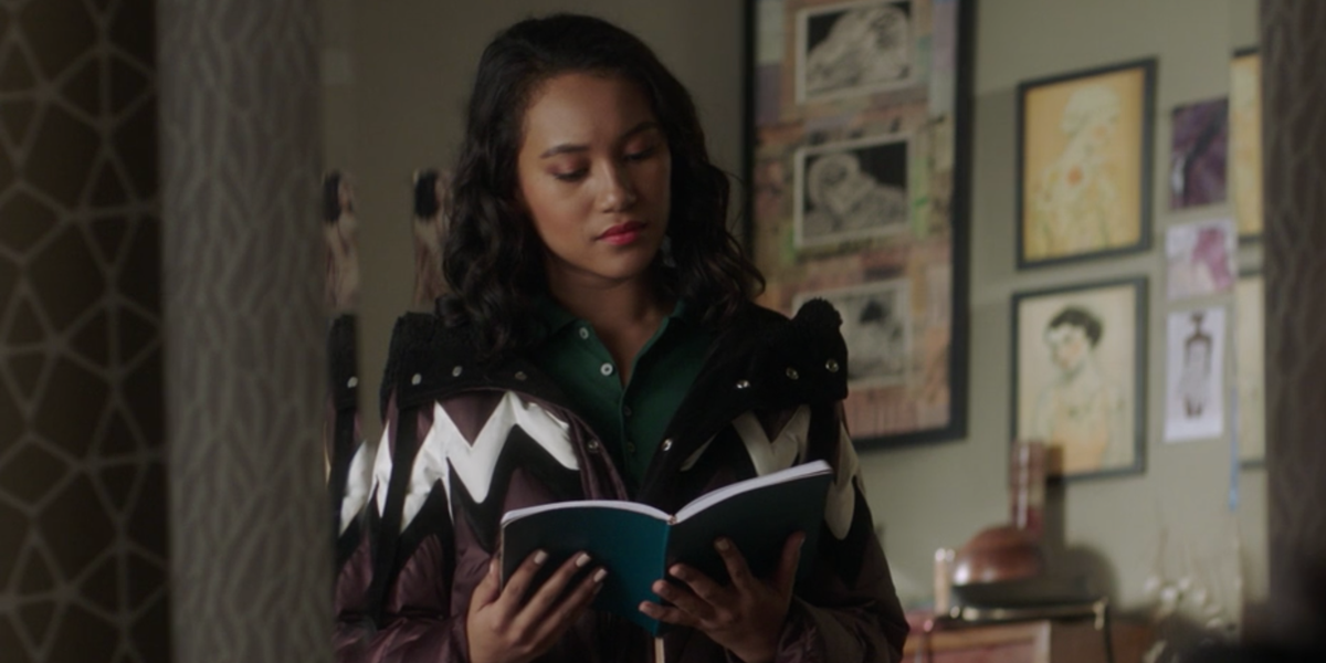 pretty-little-liars-the-perfectionists-caitlin-park-lewis-reading-1554386461.png