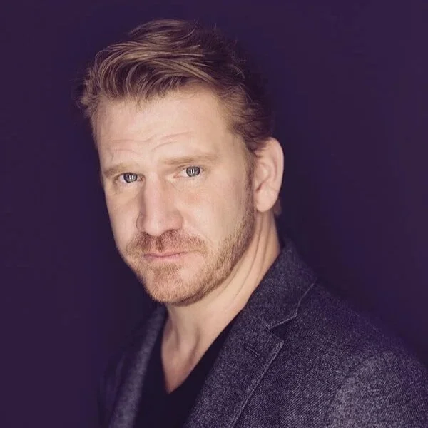 dash-mihok-portrait.jpg