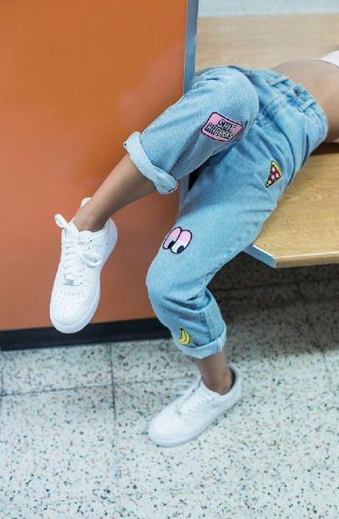 2. I found something similar to these fun patches on the jeans pictured above at Francesca’s for $20. They iron on and are glittery!