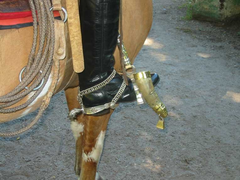 Gaucho-a-caballo-detalle.jpeg