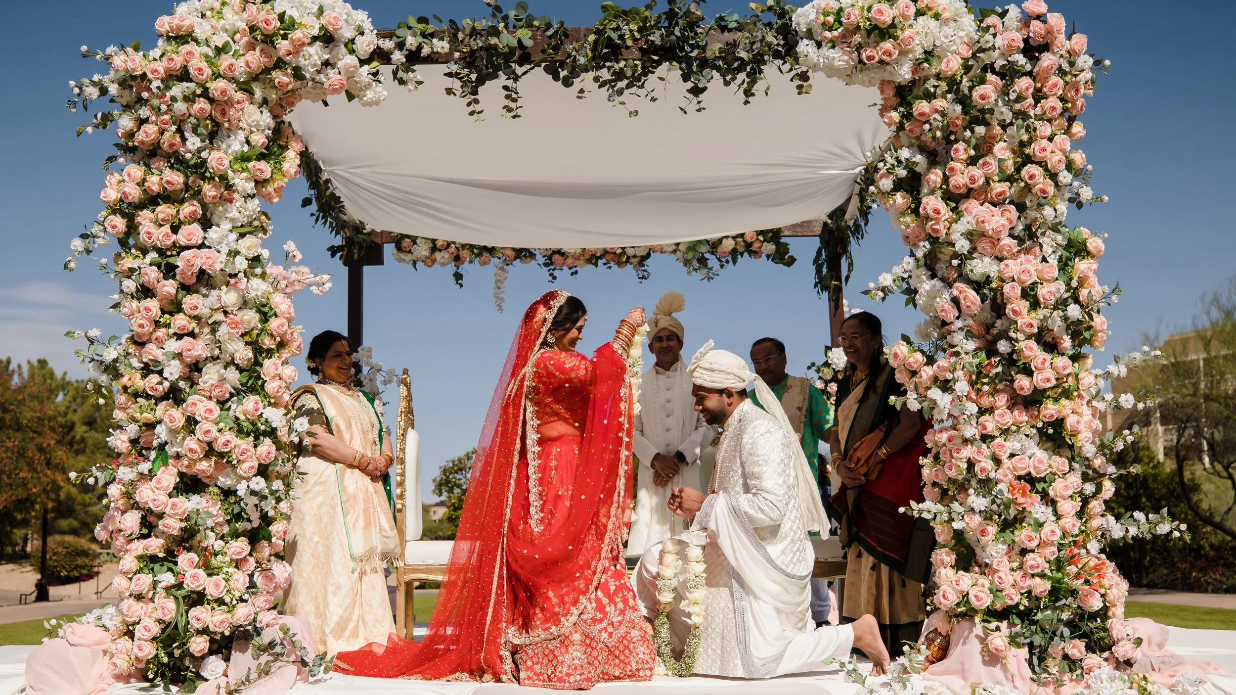 2-luxury-hindu-wedding-ceremony-photography-scottsdale-phoenix-arizona-santiago-almada.jpg