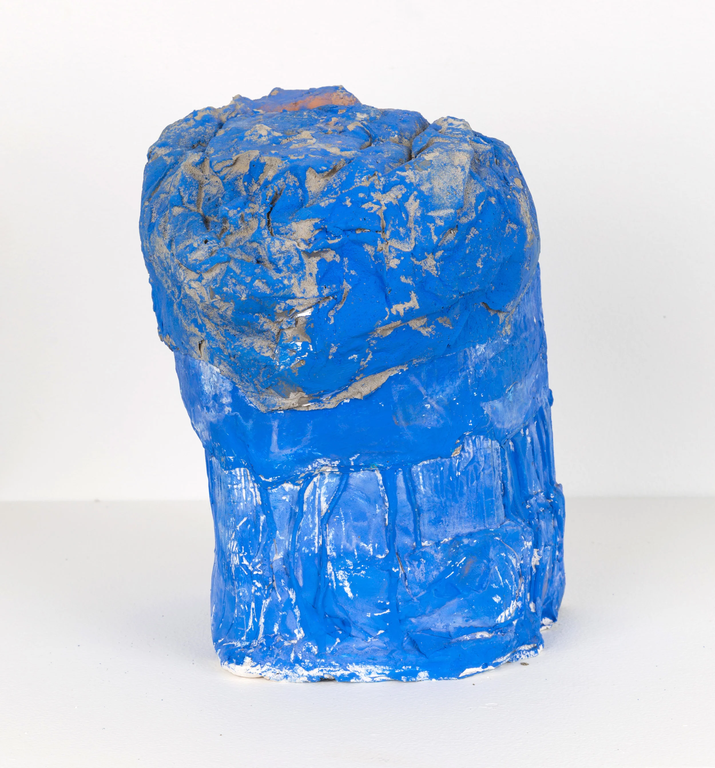 Portrait in Blue , 2018 Hydrocal, concrete, aluminum foil, flasche 11 x 7 x 8 in
