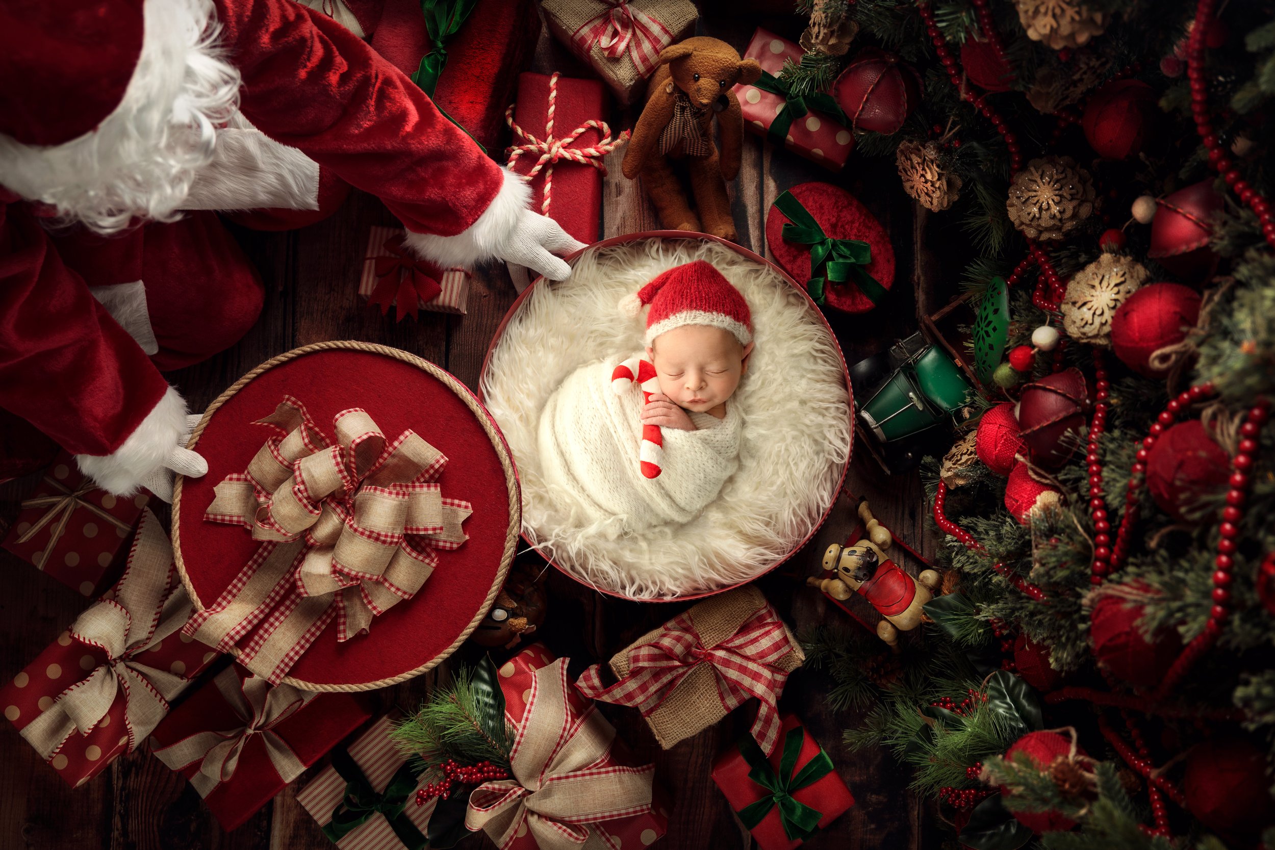 Buying a Christmas Present for Mum-to-Be? Here's the Top 5 ideas!