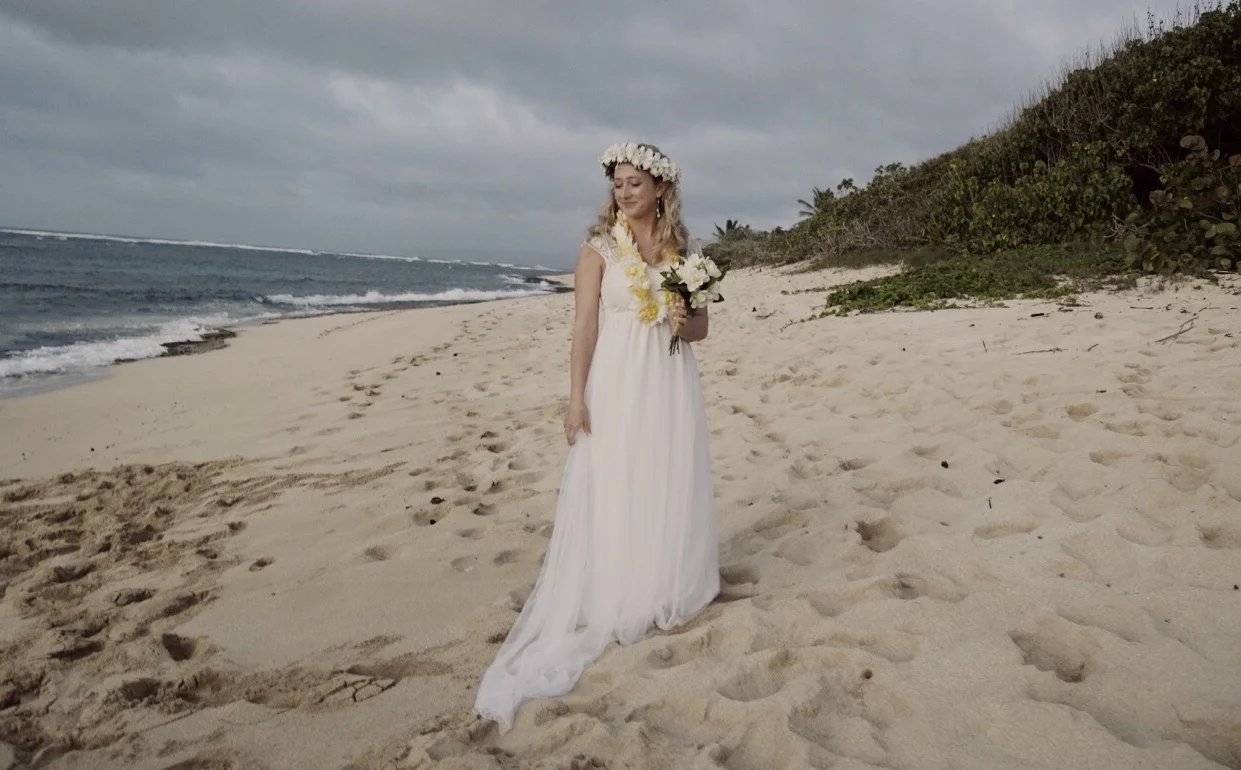 Minimal Millennial Weddings / Black Chalk Magazine / Courtney Barriger
