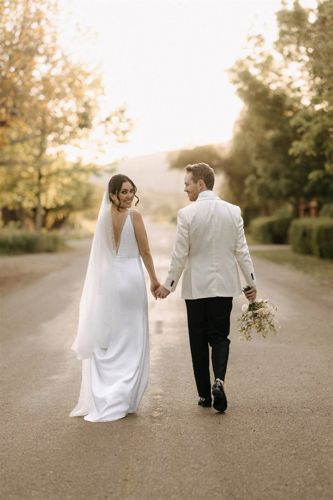 A Timeless Spring Wedding
