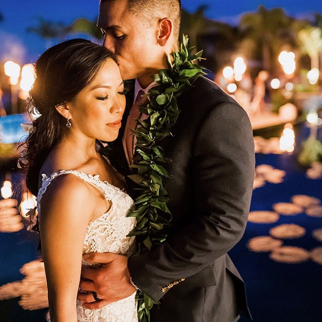 Maybe there is no way to truly define love. @westinhapuna @fletchphotography .
.
.
.
.
.
#strictlyweddings #pacificweddings #100layercake #hawaiidestinationwedding #hawaiiphotographer #hawaiidestinationwedding #definelove #thebelovedstories #hawaiiwe