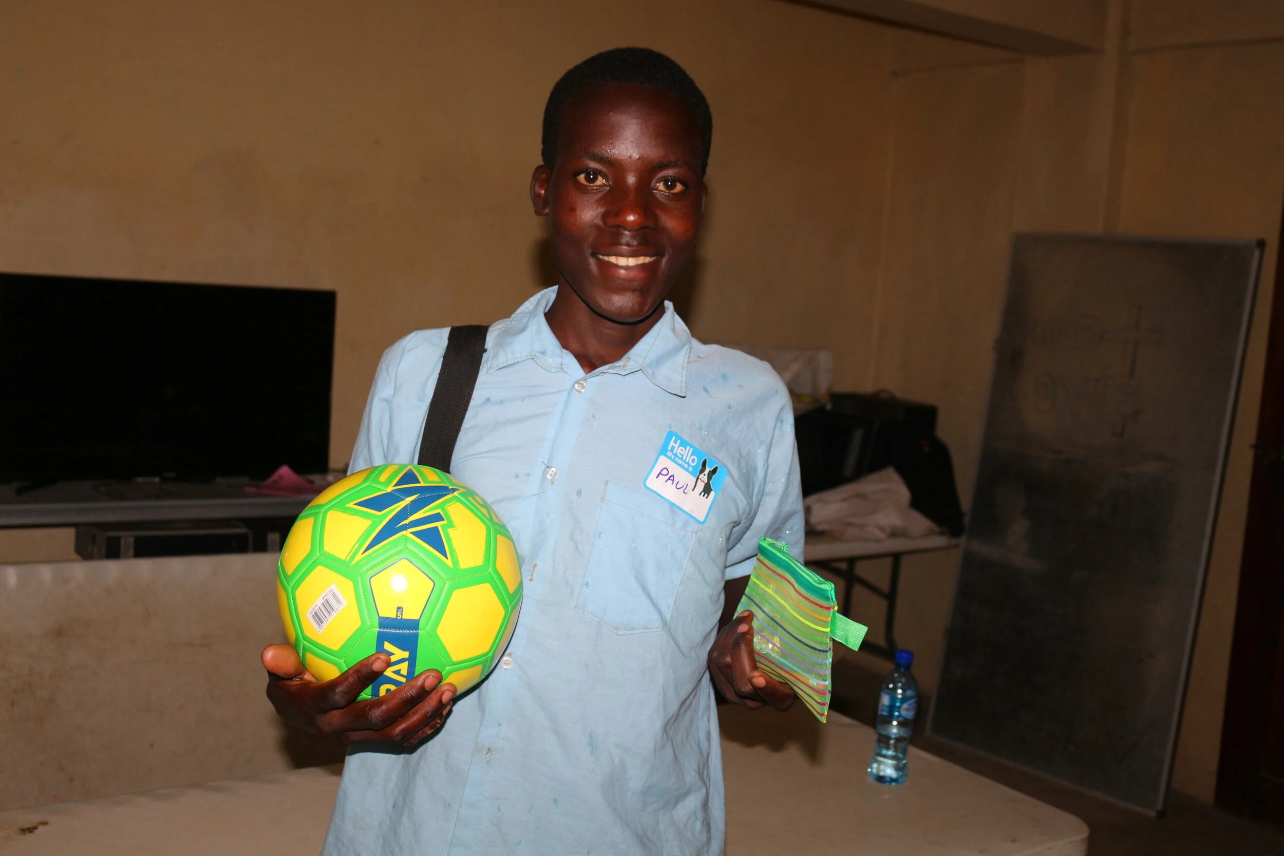 9-2019 Paul with gift.JPG