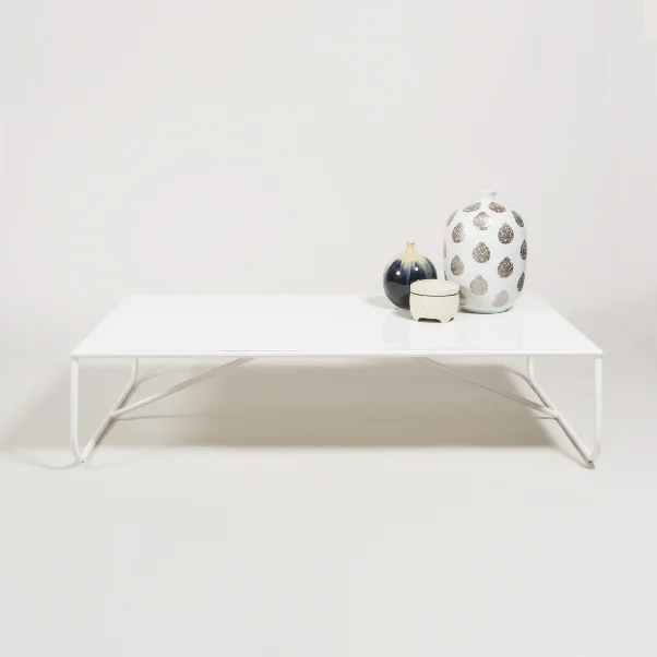 erle-coffee-table-01.jpg