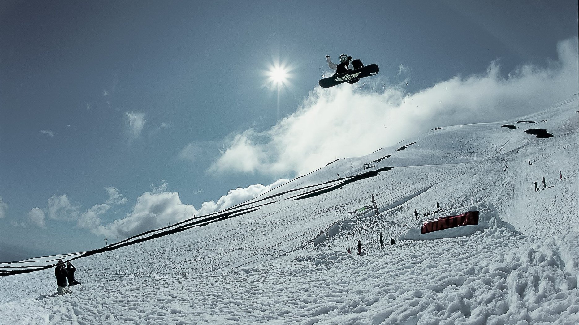 Martin Robertson AKATUMPH.COM