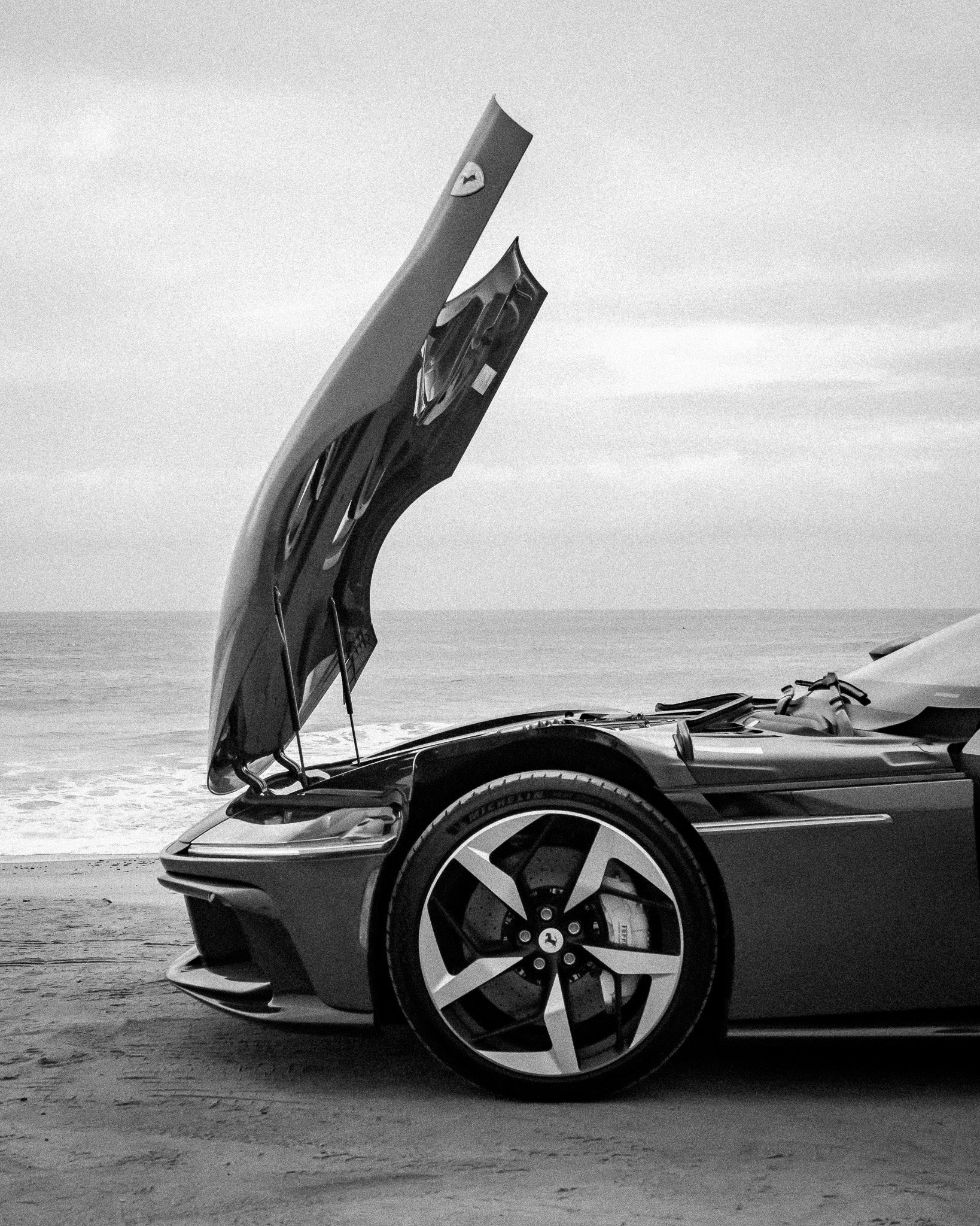 Ferrari by Martin Robertson | TUMPH (akatumph.com) Commercial Automotive Photographer