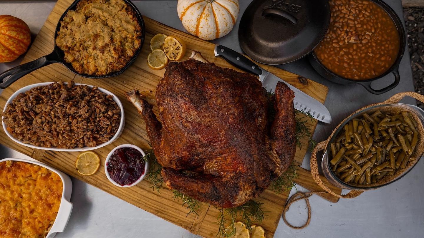 Let SMOKESHOW handle the cooking this year 🦃
Whole Smoked + Fried turkeys, and all of your favorite sides are available for families of all sizes! Visit the link in our bio to place your pre-order 🤎