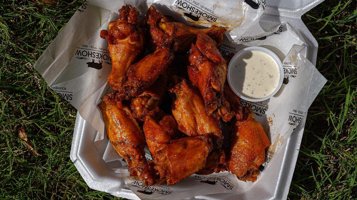 What&rsquo;s a Super Bowl Sunday without SMOKESHOW wings? Pre-order our famous smoked + fried wings TODAY! Link in bio 🏈