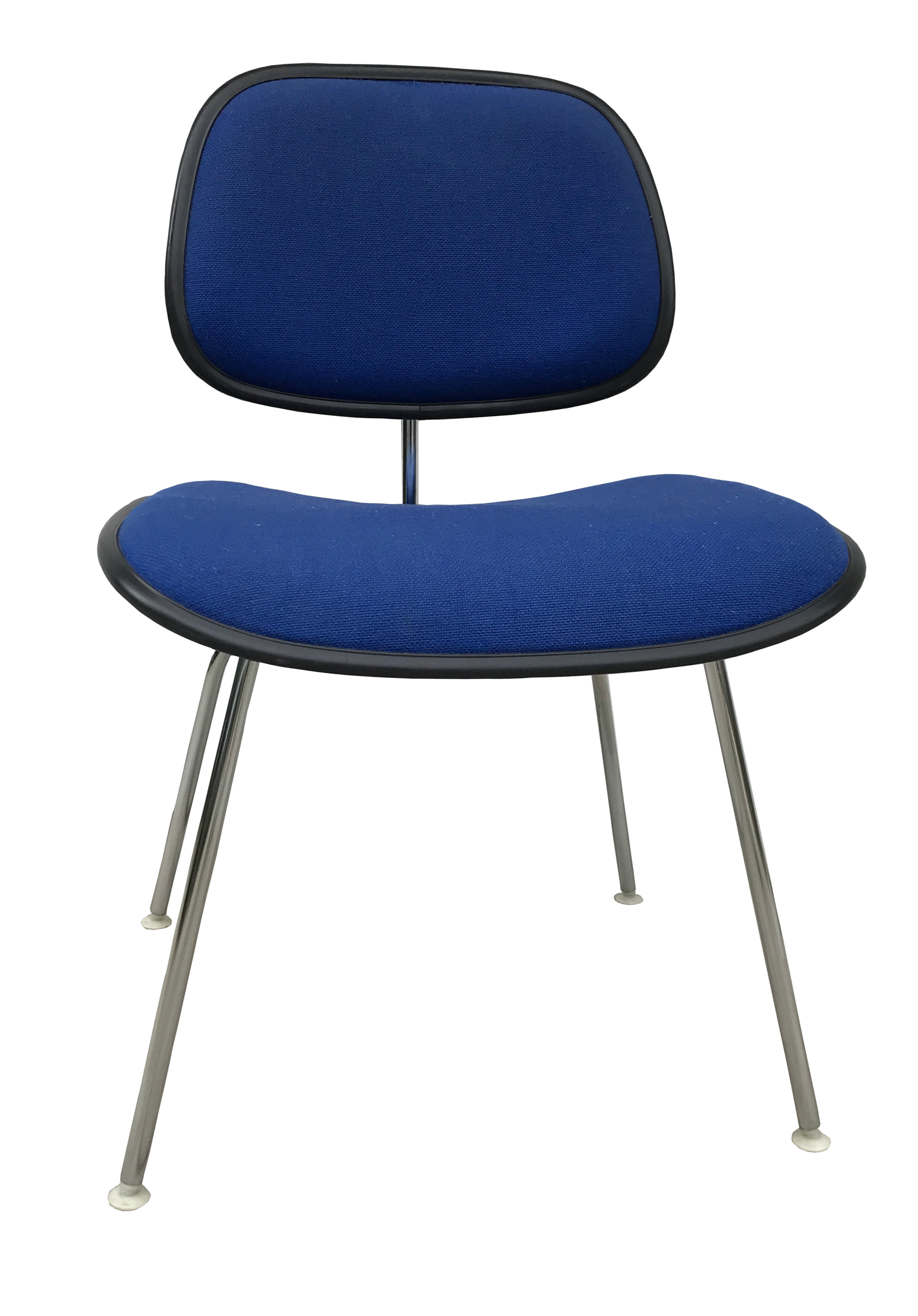 Eames chair.png