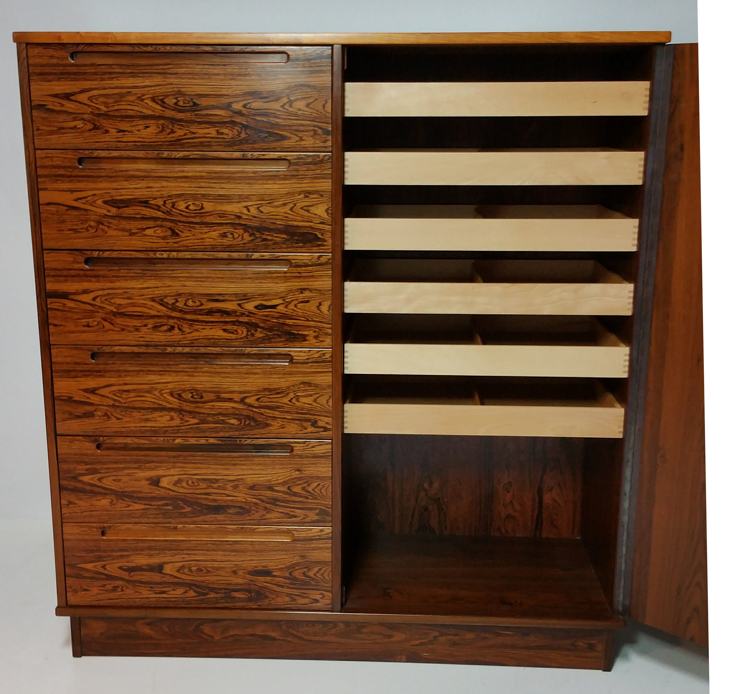 rosewood dresser.jpg