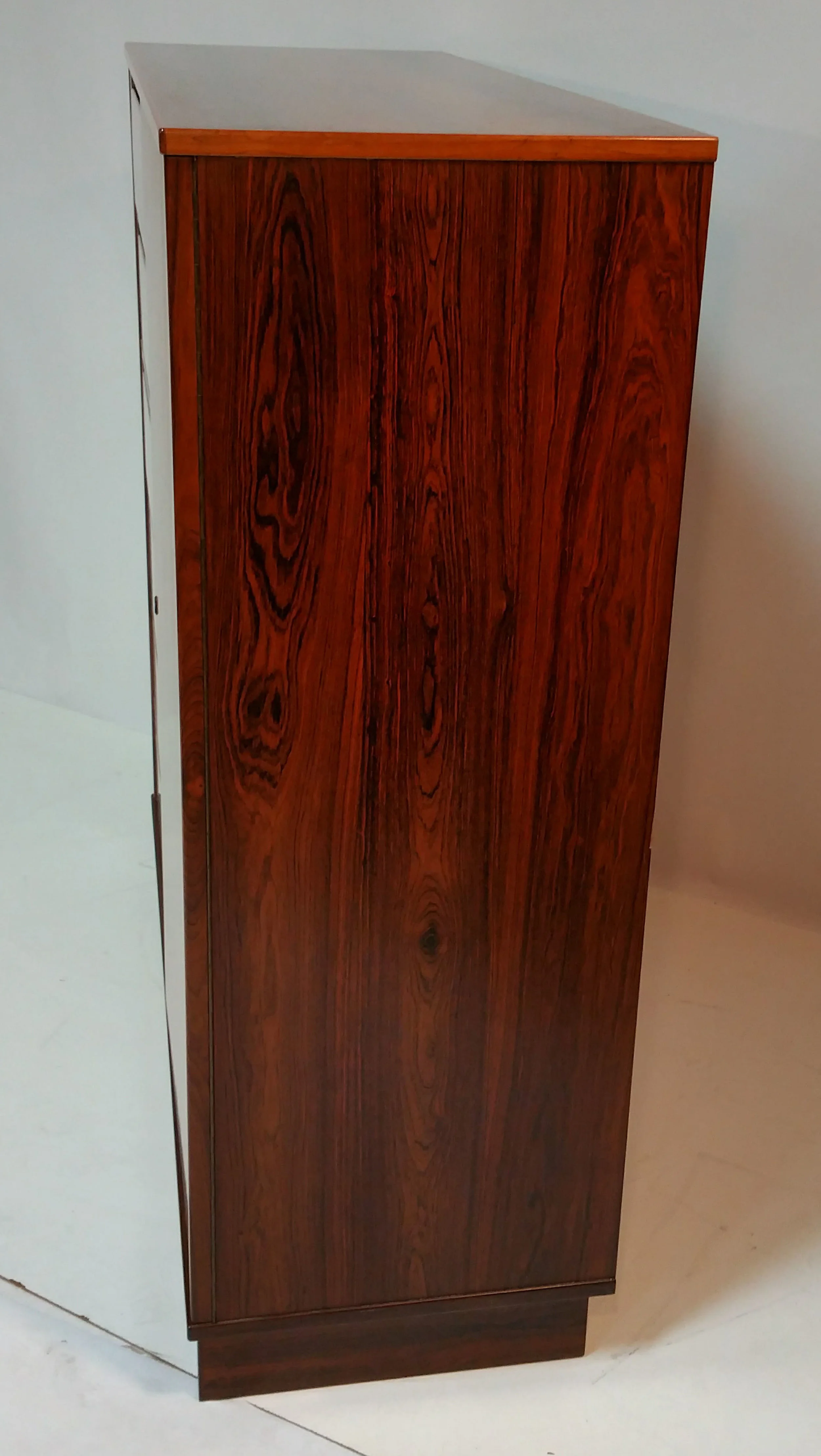 Rosewood dresser2_edited-1.jpg