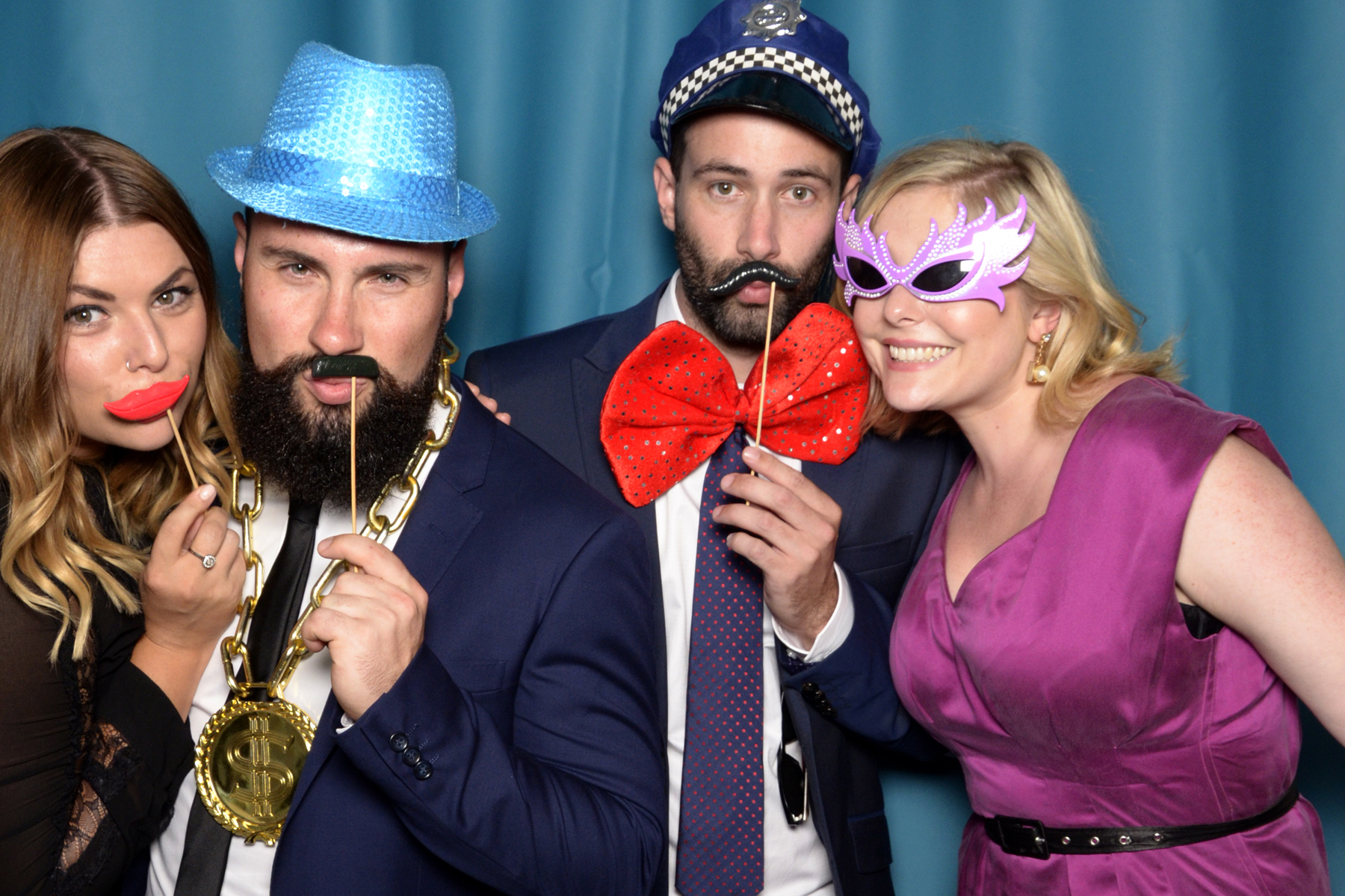 bearbooth-photobooth-backdrop-teal.jpg