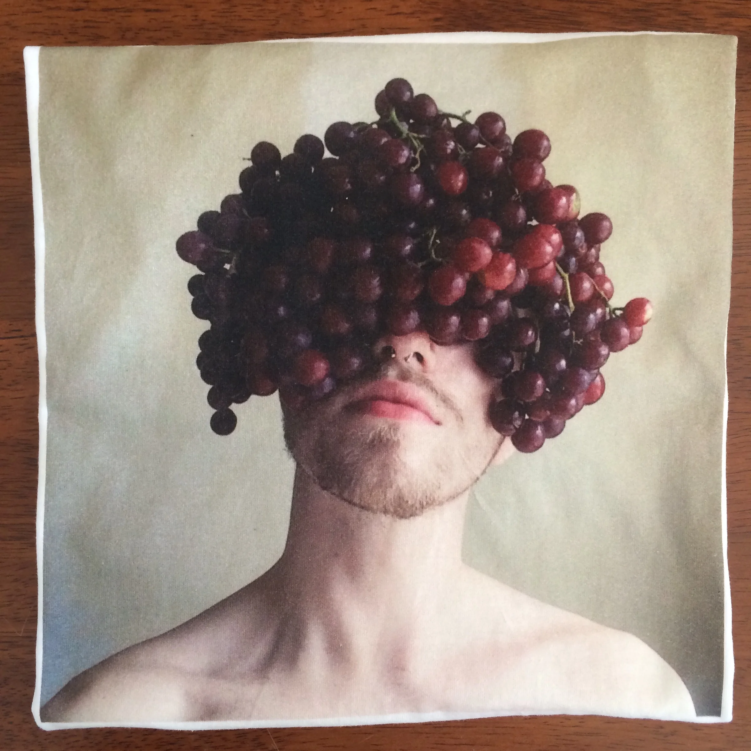 Grape Head - T-shirt