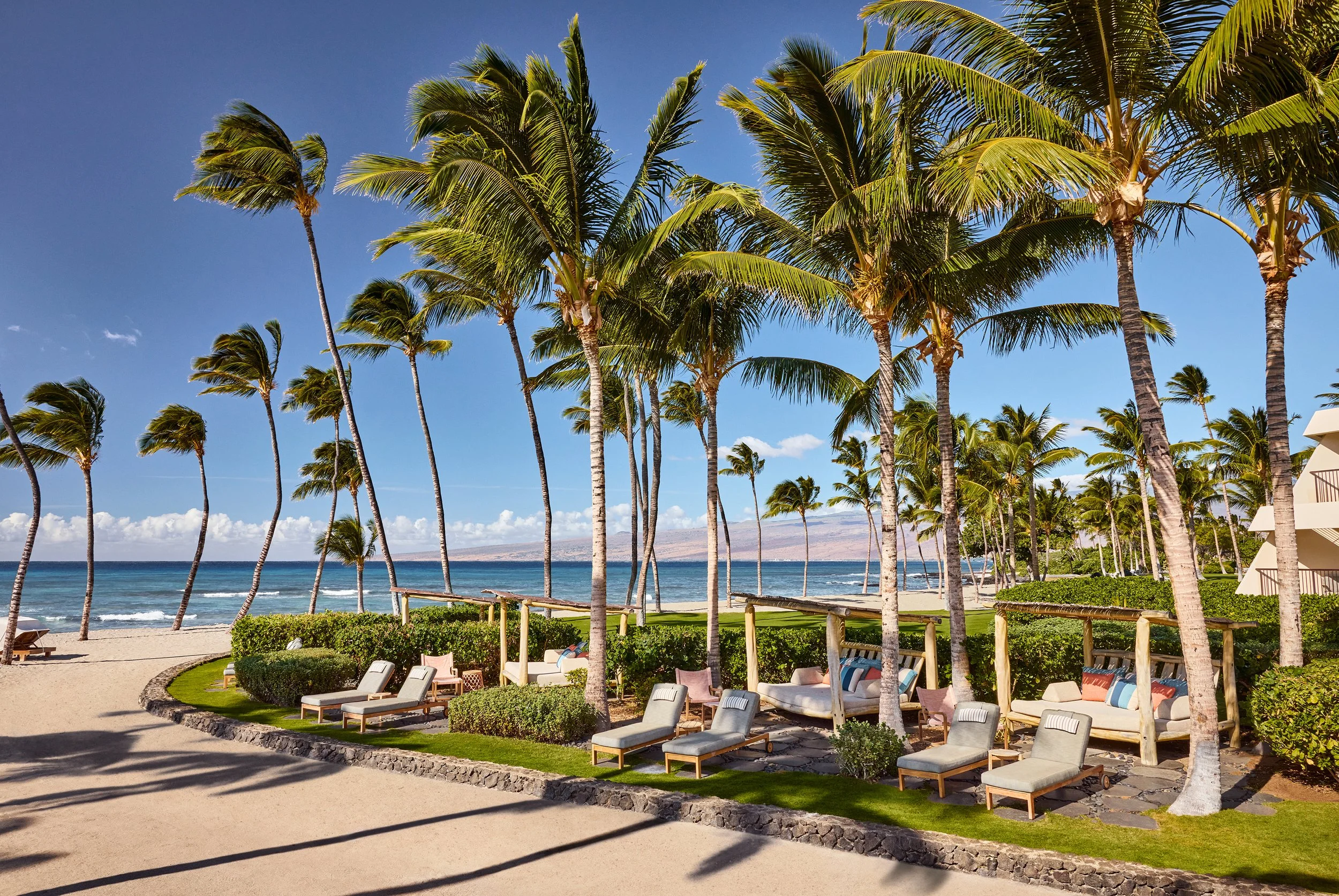 NoeDeWitt_Auberge_MaunaLani_2024_Web_Layout29.jpg