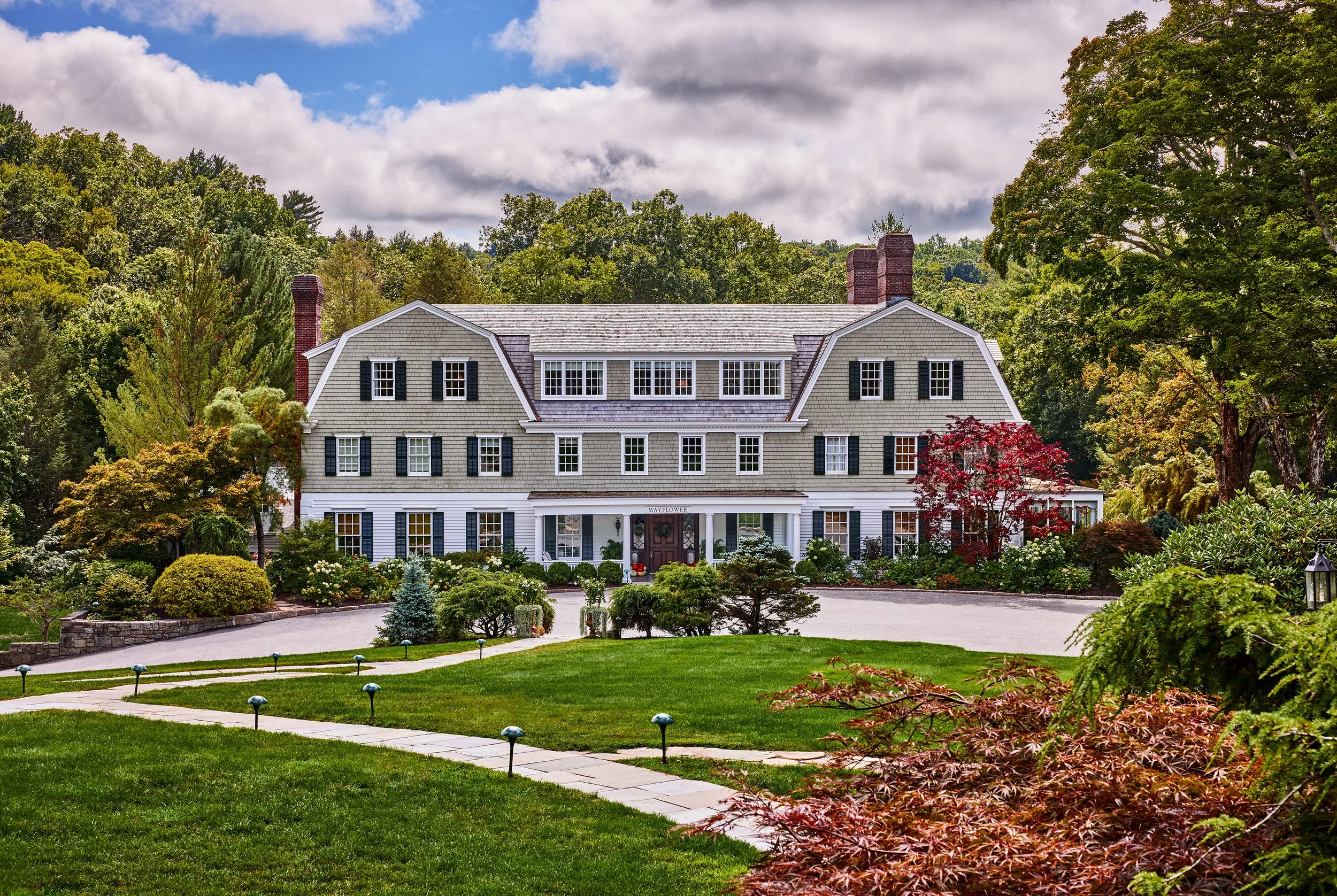 NoeDeWitt_Auberge_MayflowerInn_2025_Web_Layout10.jpg