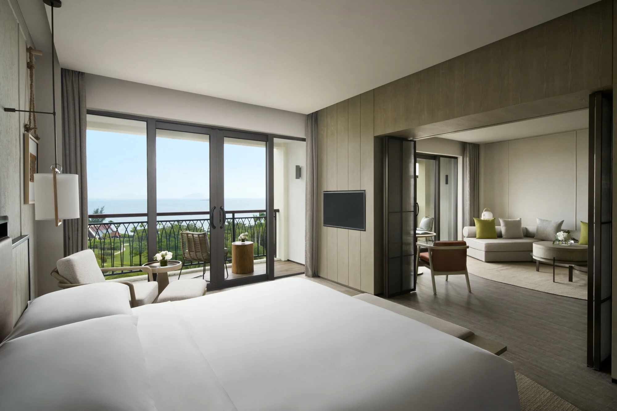 SYXMC_Deluxe_Ocean_View_Suite_King.jpg
