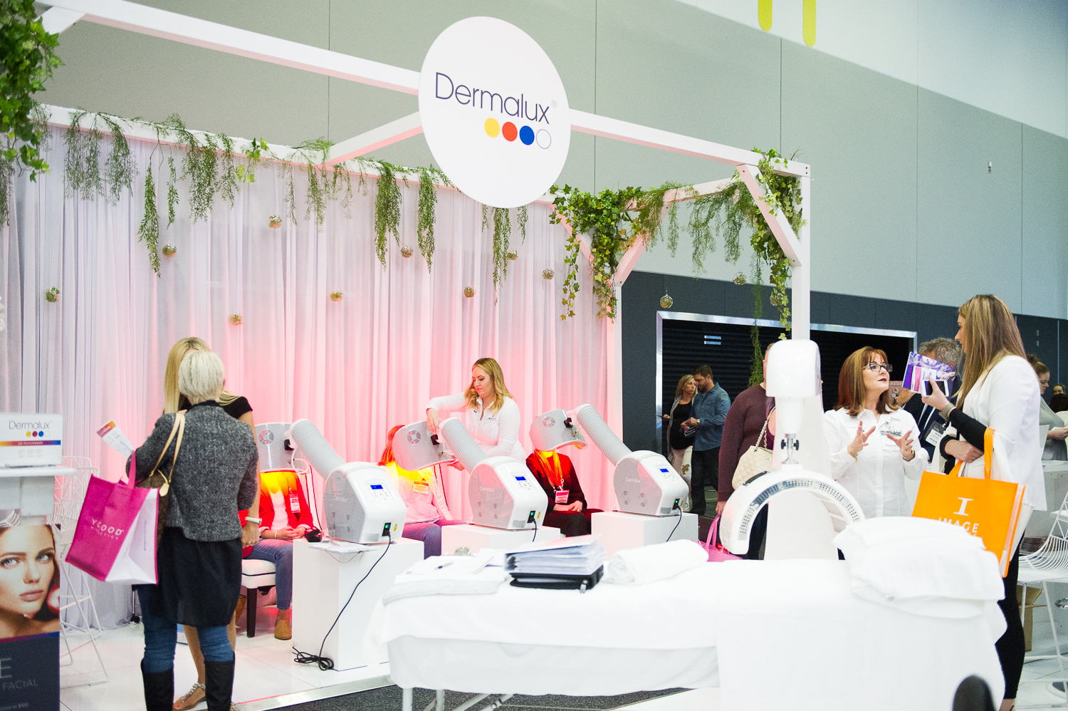 17EXPO_Dermalux073.jpg