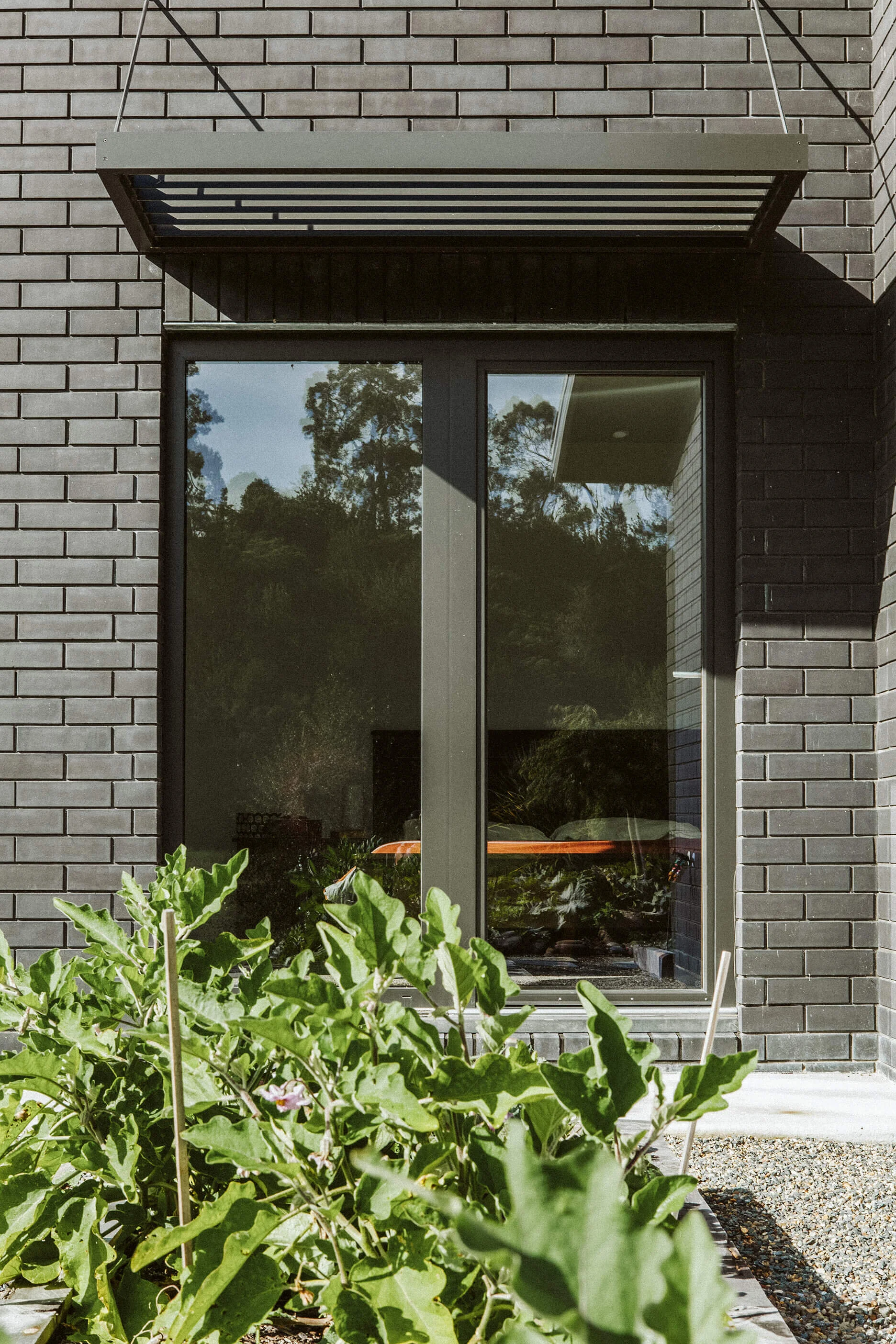 Tawa Architecture_Farrant House_Exterior_Black Brick_Edit_Web.jpg