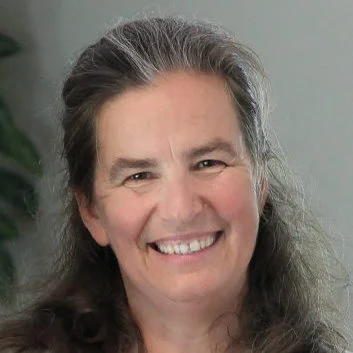 Caroline-Jones_2018website-353x470.jpg