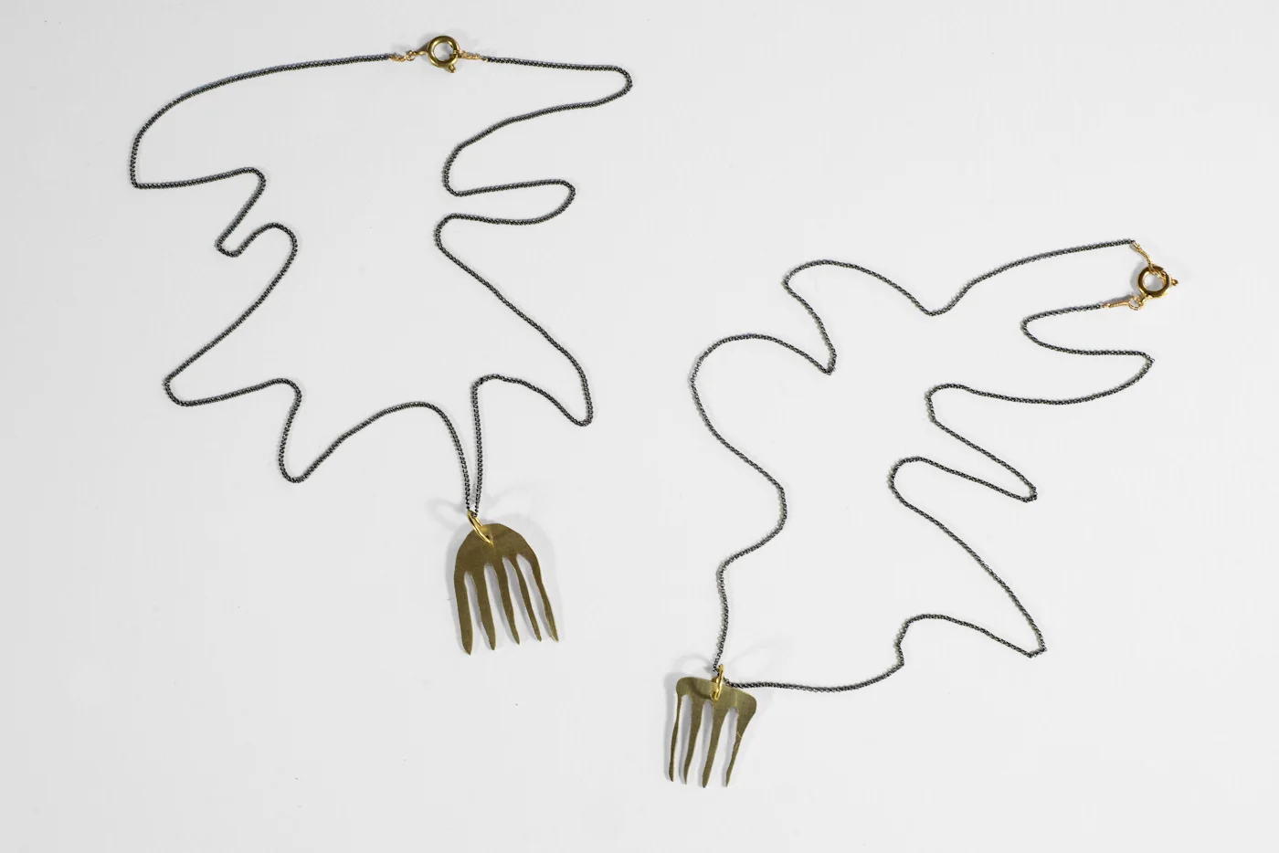 Cutouts_N007_Squaggly_4.jpg