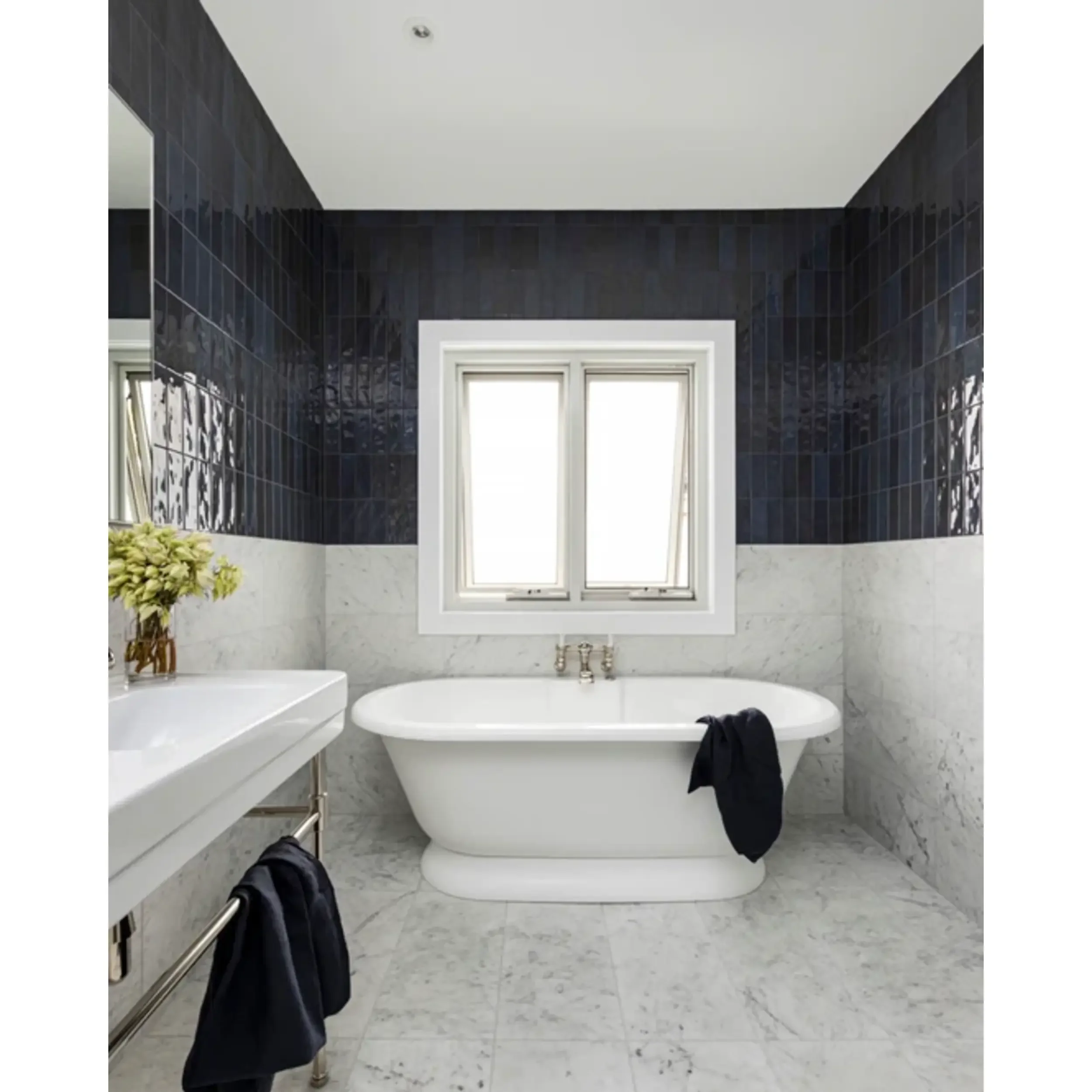 Dakota_Tiles_Maple_Night.webp